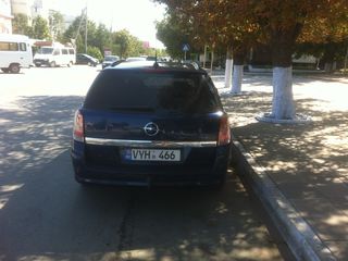 Opel Astra foto 2