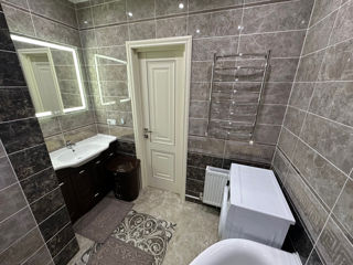 Apartament cu 2 camere, 80 m², Buiucani, Chișinău foto 9