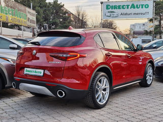 Alfa Romeo Stelvio foto 2