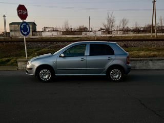 Skoda Fabia foto 2