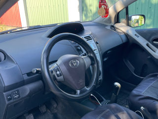 Toyota Yaris foto 6