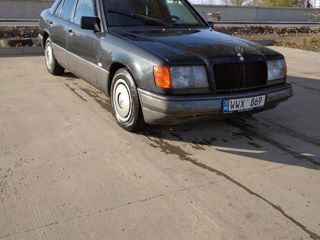 Mercedes Series (W124) foto 2