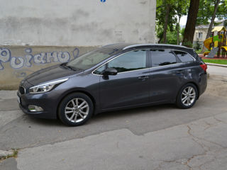 KIA Ceed Sw foto 2