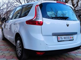 Renault Grand Scenic foto 8