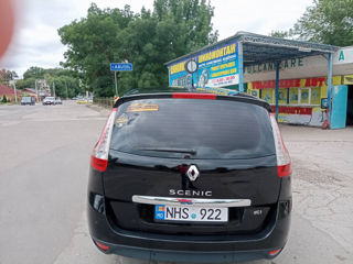 Renault Grand Scenic foto 9