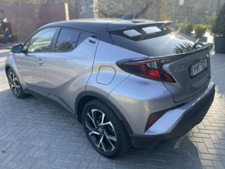 Toyota C-HR foto 3