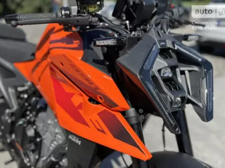 KTM Duke 990  2024 foto 3