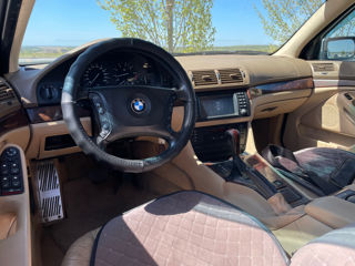 BMW 5 Series foto 7