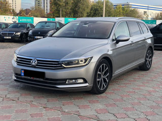 Volkswagen Passat foto 1