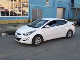 Hyundai Elantra foto 5