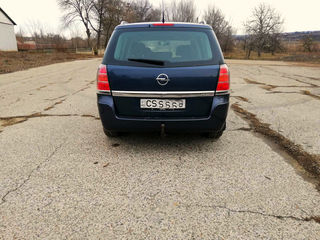 Opel Zafira foto 3