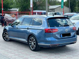 Volkswagen Passat foto 3