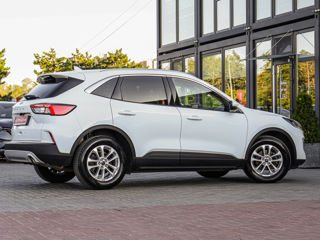 Ford Kuga foto 2