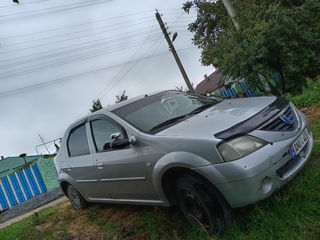 Dacia Logan foto 4