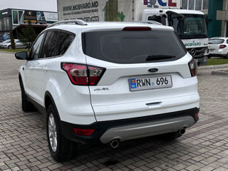 Ford Kuga foto 3