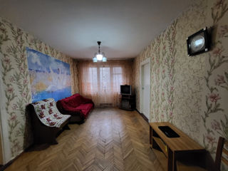 Apartament cu 2 camere, 47 m², Botanica, Chișinău foto 2