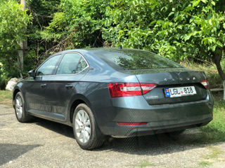 Skoda Superb foto 4