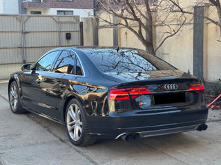 Audi S8 foto 5