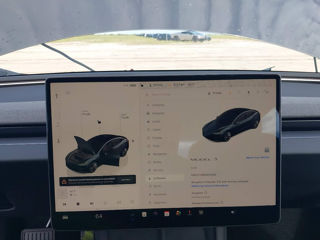 Tesla Model 3 foto 7