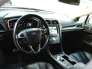 Ford Fusion foto 9