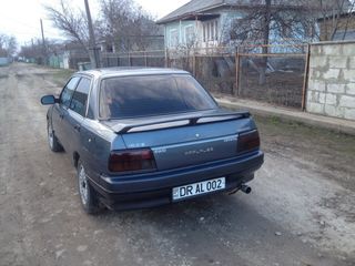 Daihatsu Applouse foto 6