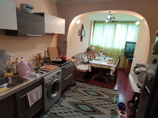 Botanica. apartament cu 3 camere. 75 mp. Toamna de Aur foto 1