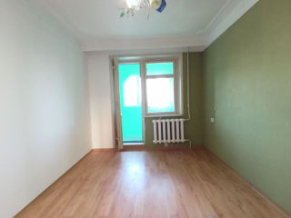 Apartament cu 3 camere, 70 m², BAM, Bălți foto 3