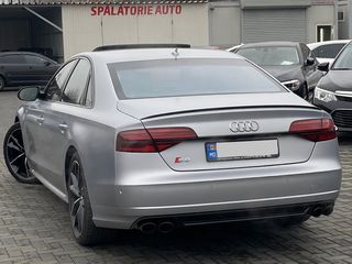 Audi S8 foto 5