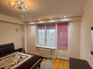 Apartament cu 2 camere, 77 m², Râșcani, Chișinău foto 2