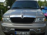 Lincoln Navigator foto 2