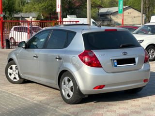 KIA Ceed фото 3