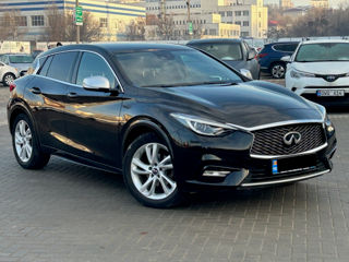 Infiniti Q30 foto 5