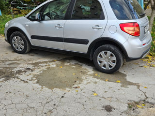 Suzuki SX4 foto 3