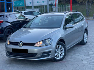 Volkswagen Golf foto 1