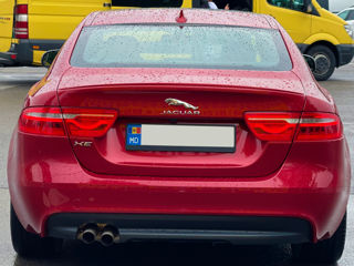 Jaguar XE foto 9