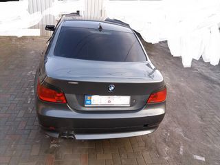 BMW 5 Series foto 4