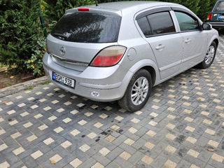 Opel Astra foto 8