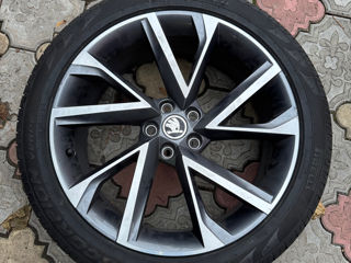 Skoda 235/45 R20