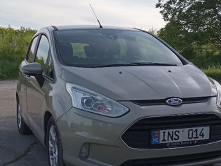 Ford B-Max foto 9