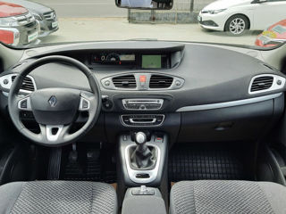 Renault Grand Scenic foto 9