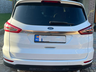 Ford S-Max foto 3