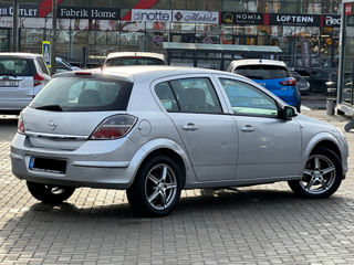 Opel Astra foto 4