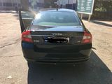 Volvo S80 foto 2