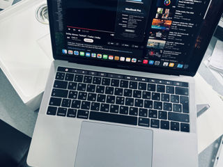 MacBook Pro 2018- TouchBar foto 4