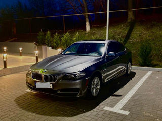 BMW 5 Series foto 10