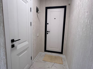 Apartament cu 3 camere,  9 cartier,  Bălți,  Bălți mun. foto 0