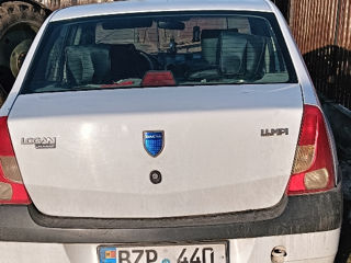 Dacia Logan foto 2