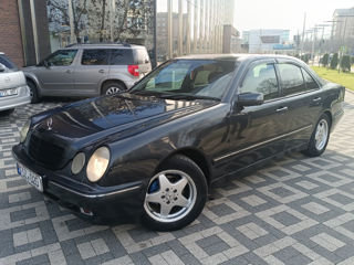 Mercedes E-Class