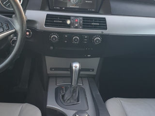 BMW 5 Series foto 7