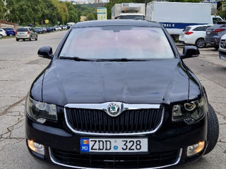 Skoda Superb foto 2